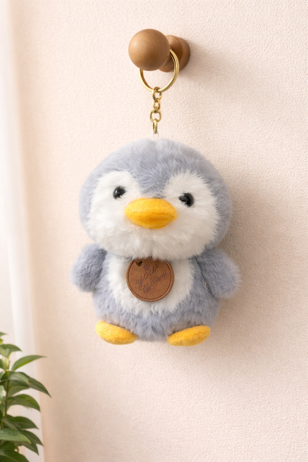 Fluffy Penguin Plush Keychain – Ultra Soft Cute Bag Charm & Backpack Accessory
